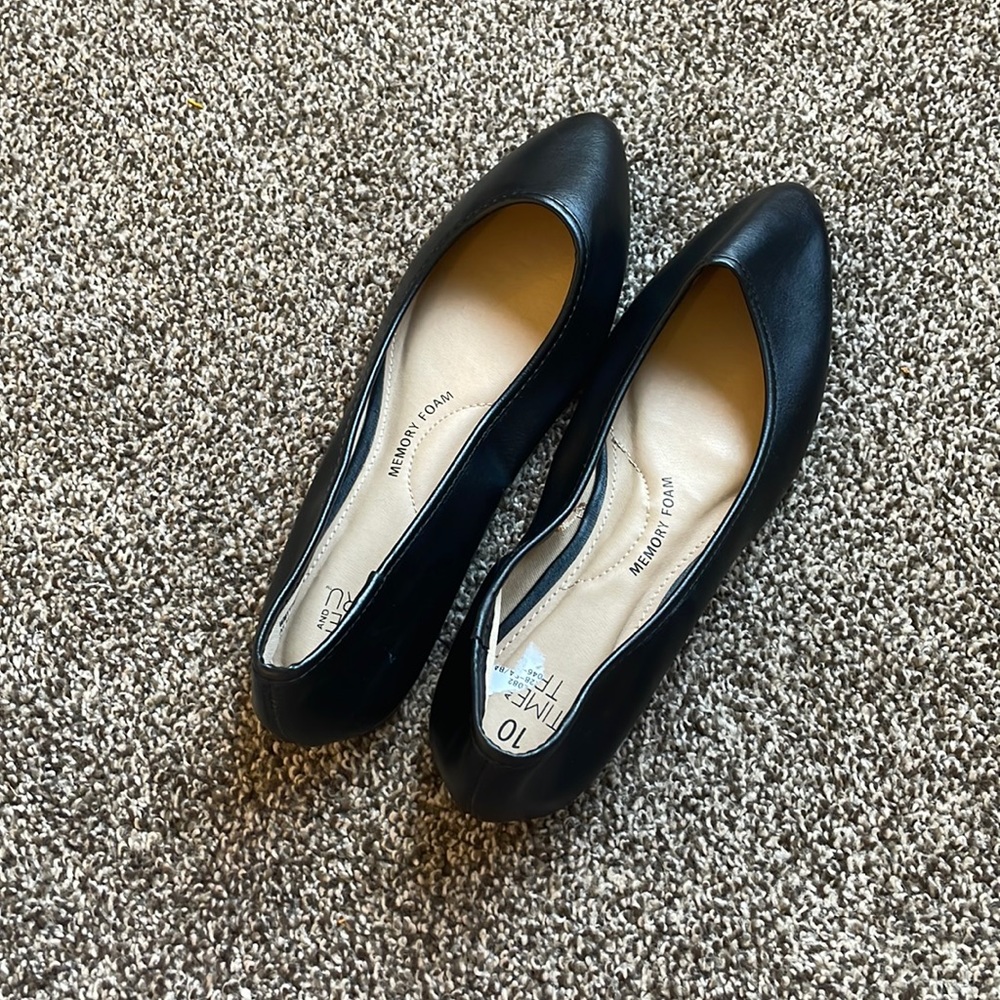 black flats